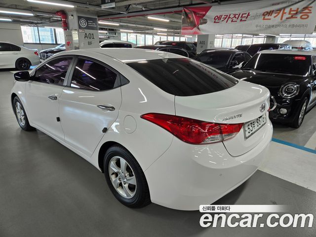 Hyundai AVANTE 2012 — photo 5