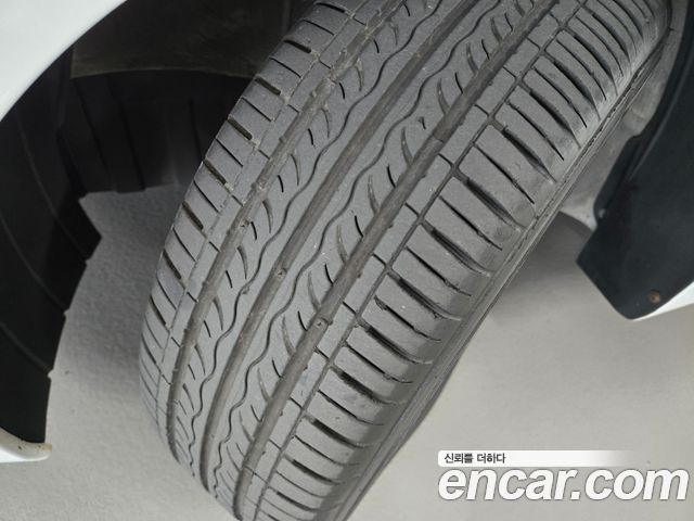 Hyundai AVANTE 2012 — photo 17