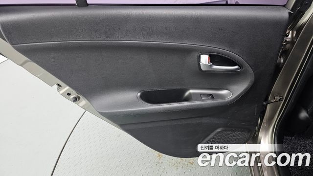 Kia morning 2015 — photo 15