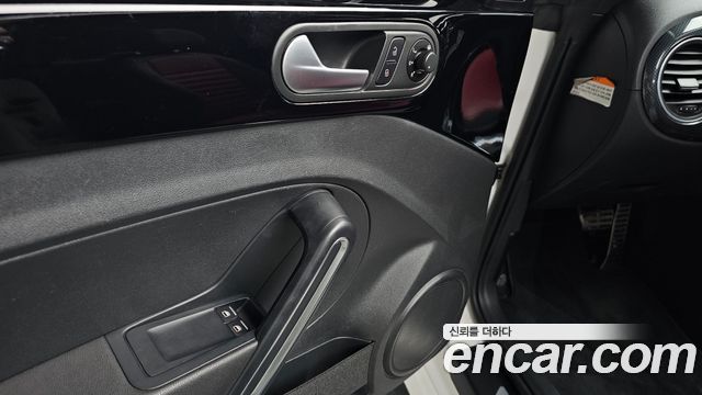 Volkswagen Beatle 2013 — photo 31