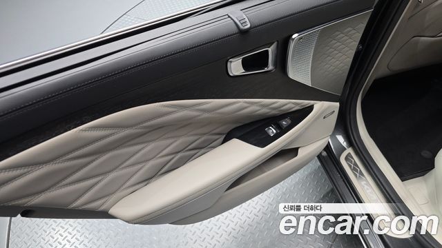 Kia K8 2022 — photo 15