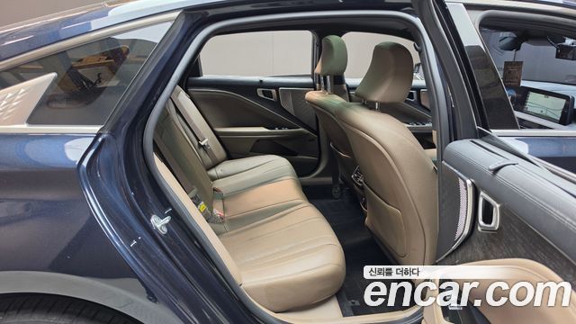 Kia K8 2022 — photo 17