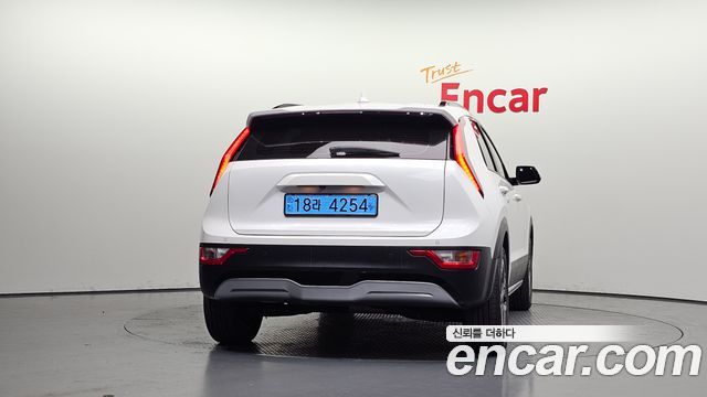 Kia Niro 2023 — photo 4