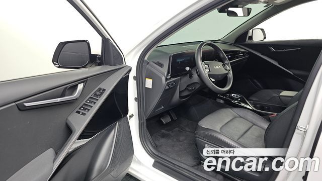 Kia Niro 2023 — photo 13