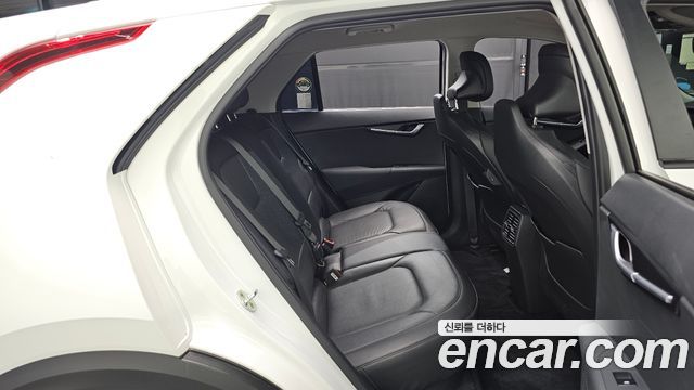 Kia Niro 2023 — photo 17