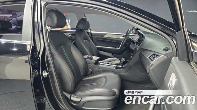 Hyundai Sonata 2016 — photo 13