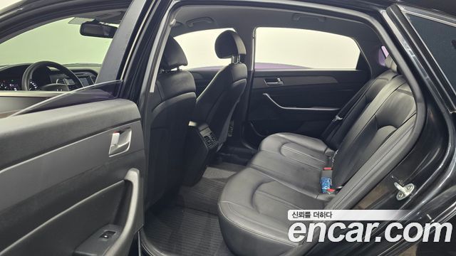 Hyundai Sonata 2016 — photo 18