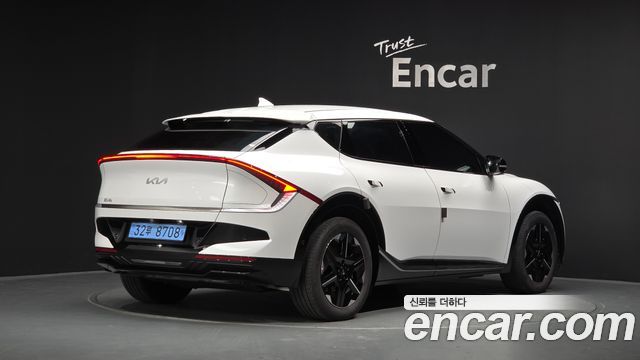 Kia EV6 2026 — photo 2