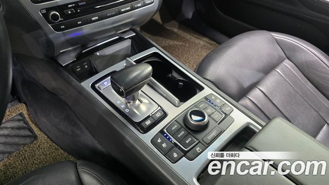 Genesis G80 2018 — photo 9