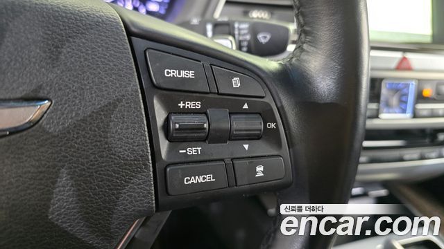 Genesis G80 2018 — photo 18