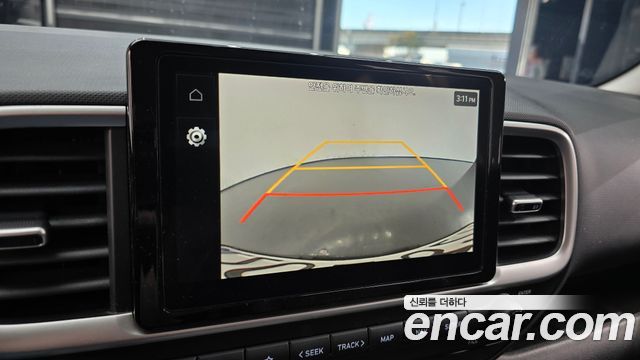 Hyundai Venue 2023 — photo 19