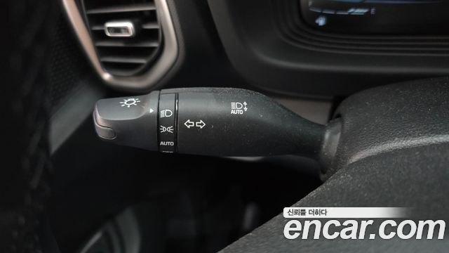 Hyundai Venue 2023 — photo 22