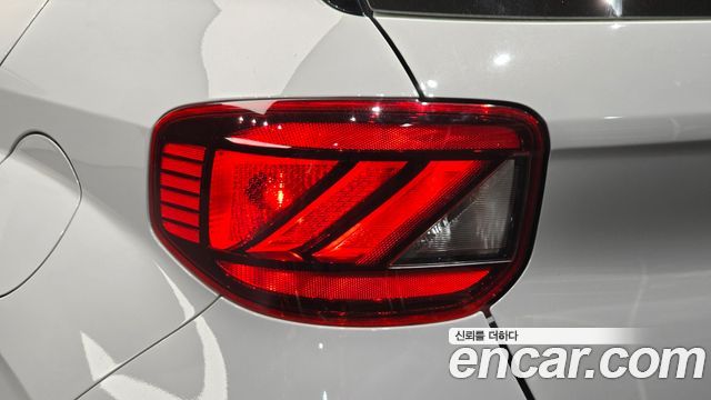 Hyundai Venue 2023 — photo 9