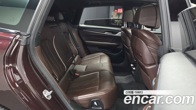 BMW Gran Turismo 2020 — photo 18