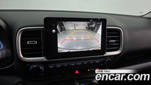 Hyundai Venue 2023 — photo 20