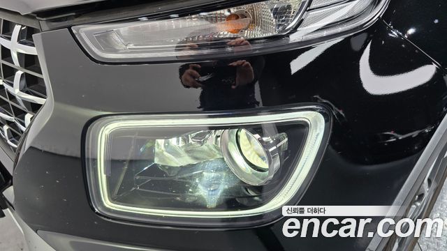 Hyundai Venue 2023 — photo 8