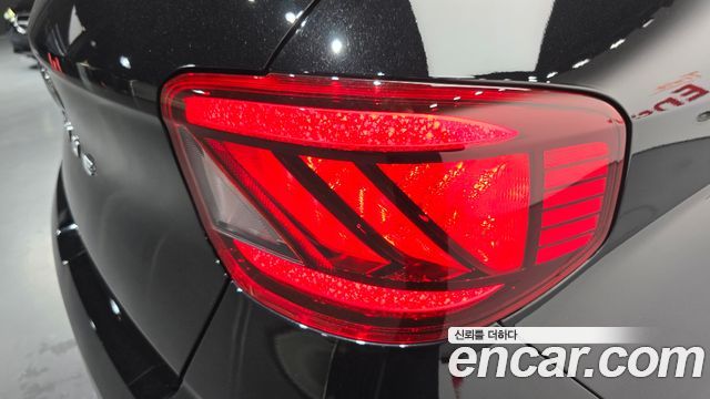 Hyundai Venue 2023 — photo 9