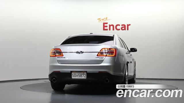 Ford Taurus 2014 — photo 4