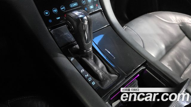 Ford Taurus 2014 — photo 9