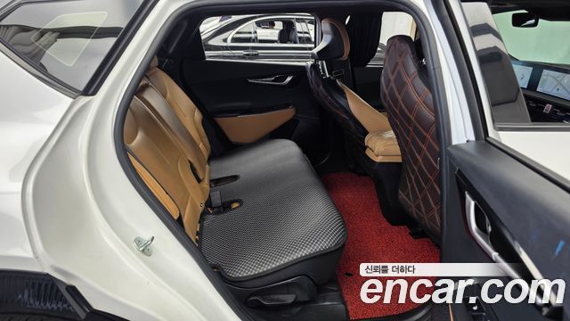Kia EV6 2023 — photo 12