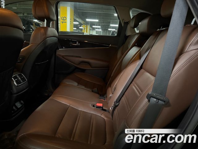 Kia Sorento 2016 — photo 11