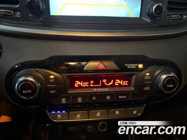 Kia Sorento 2016 — photo 13