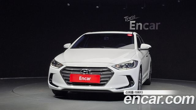 Hyundai AVANTE 2016 — photo 3