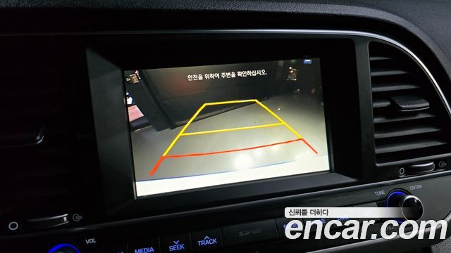 Hyundai AVANTE 2016 — photo 15