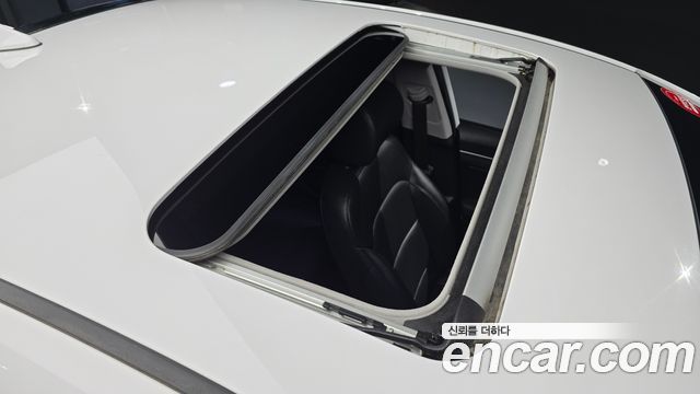 Hyundai AVANTE 2016 — photo 18