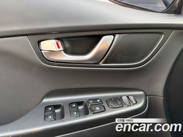 Hyundai Kona 2022 — photo 8