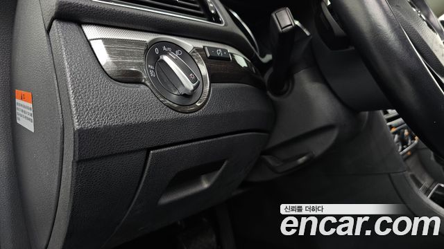 Volkswagen Passat 2018 — photo 27