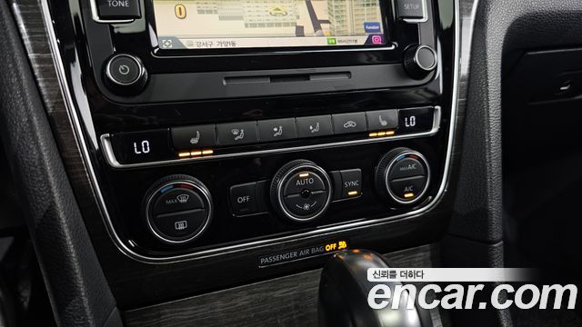 Volkswagen Passat 2018 — photo 35