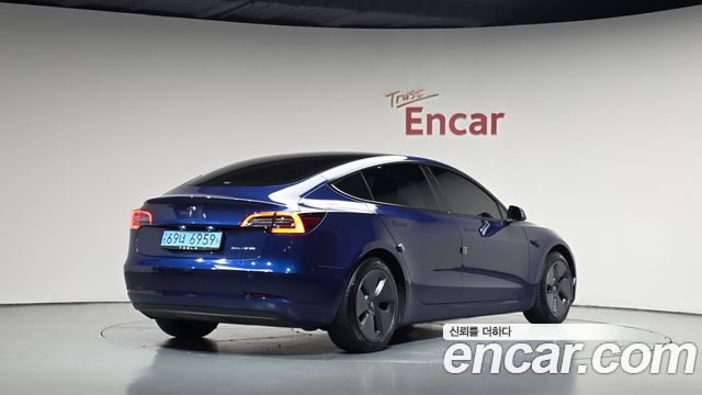 Tesla Model 3 2022 — photo 2