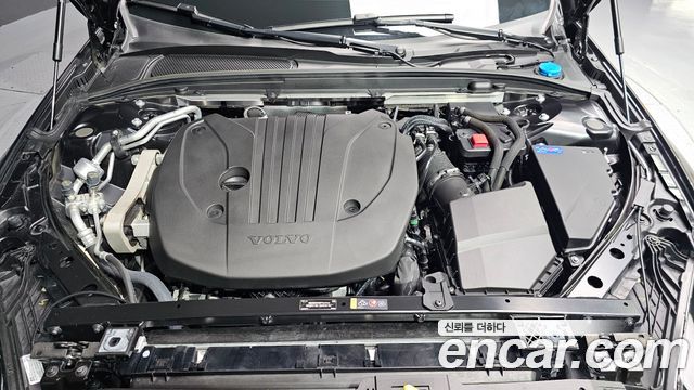 Volvo S60 2024 — photo 6