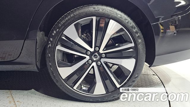 Volvo S60 2024 — photo 7