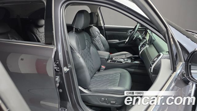 Kia Sorento 2023 — photo 16