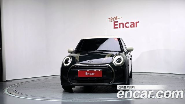 Mini Cooper 2023 — photo 3