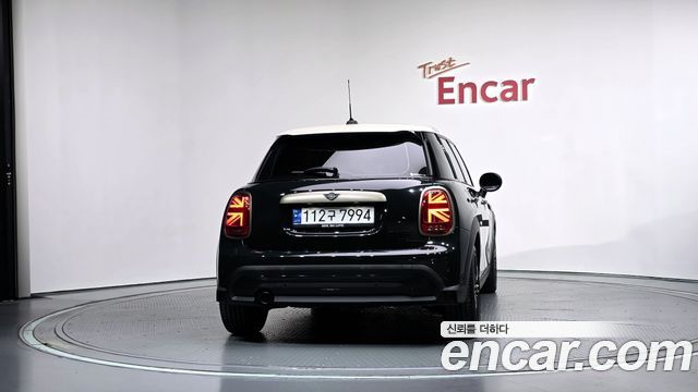 Mini Cooper 2023 — photo 4