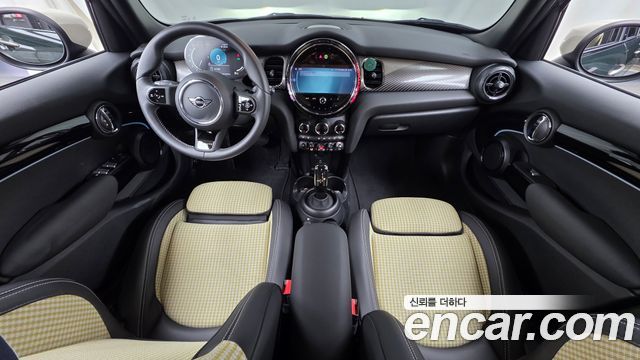 Mini Cooper 2023 — photo 7