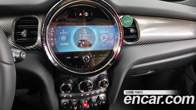 Mini Cooper 2023 — photo 14