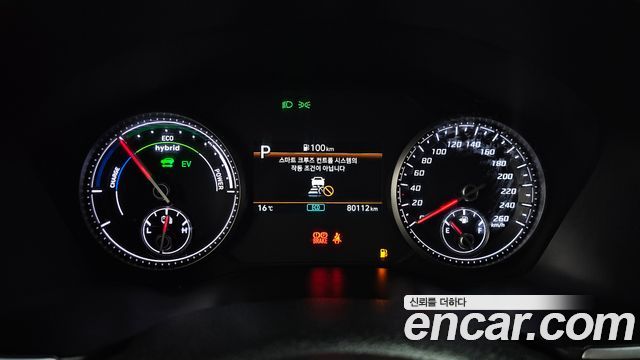 Hyundai Santafe 2022 — photo 11