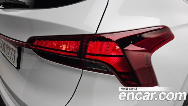 Hyundai Santafe 2022 — photo 9