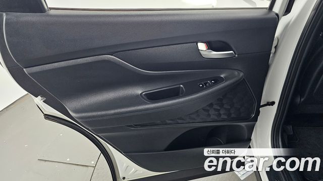 Hyundai Santafe 2022 — photo 15