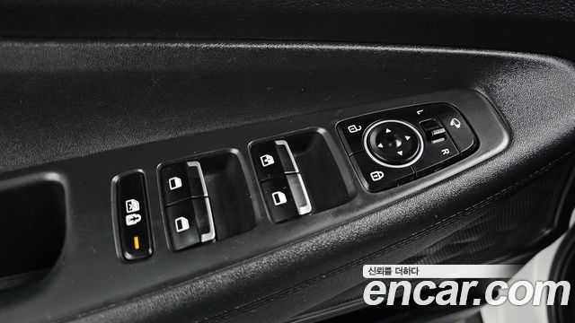Hyundai Santafe 2022 — photo 29