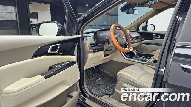 Kia Canival 2021 — photo 10