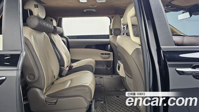 Kia Canival 2021 — photo 12