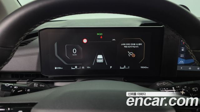 Kia Canival 2025 — photo 8