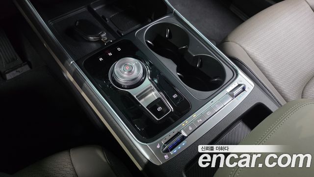 Kia Canival 2025 — photo 9