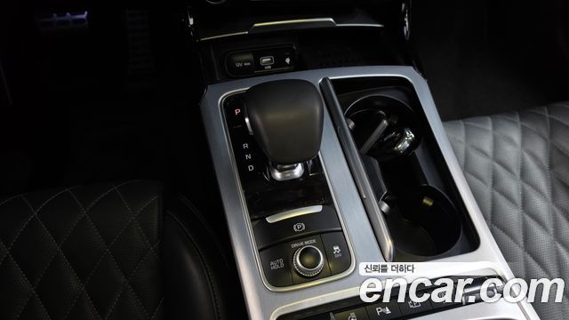 Kia Stinger 2023 — photo 12