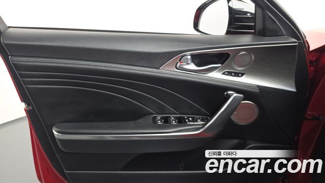 Kia Stinger 2023 — photo 25